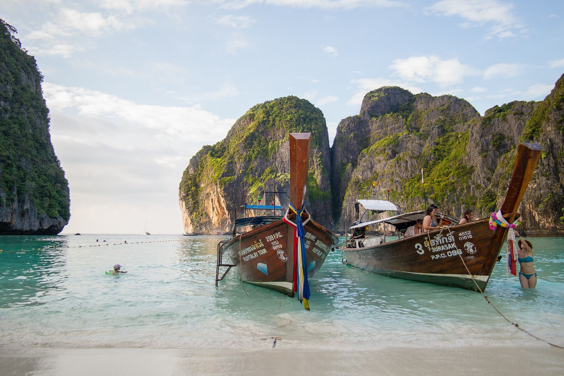 Capture the spiritual beauty of Phi Phi’s cultural landmarks